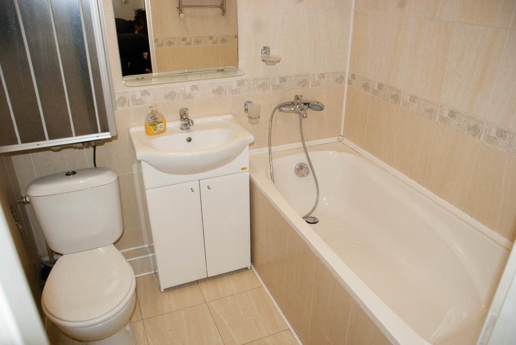 Apartment On Akademika Lazarenka 48A Львів Екстер'єр фото